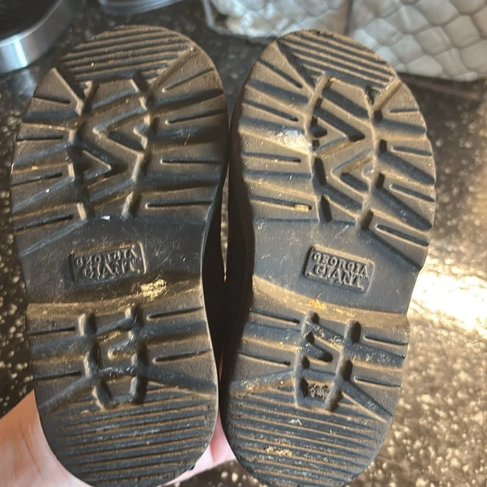 Lightly used Romeo’s - Picture 2 of 3